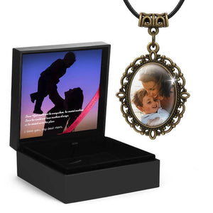 Vintage Oval Photo Necklace For Mom