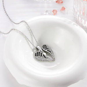 Custom Engraved Necklace Wing Heart-shaped Wings Pendant Necklace Gift for Women